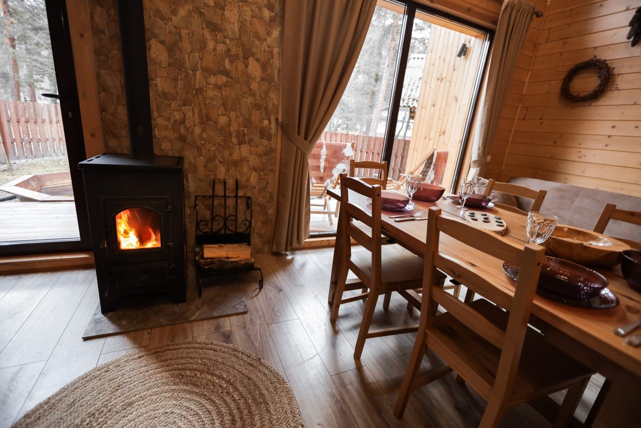 Коттедж (Дом Барн Хаус), Гостевой дом Шишка