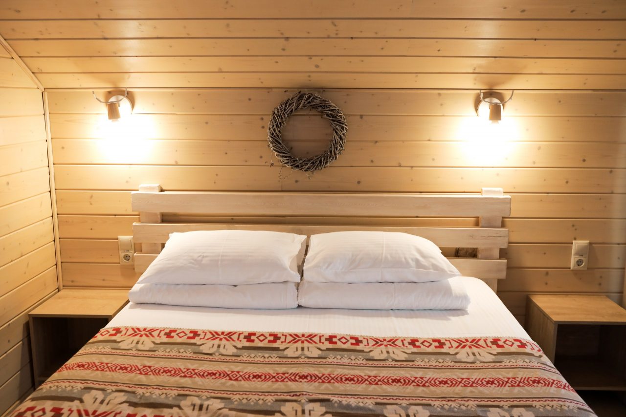 Коттедж (Дуплекс), Гостевой дом Шишка