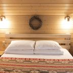 Коттедж (Дуплекс), Гостевой дом Шишка