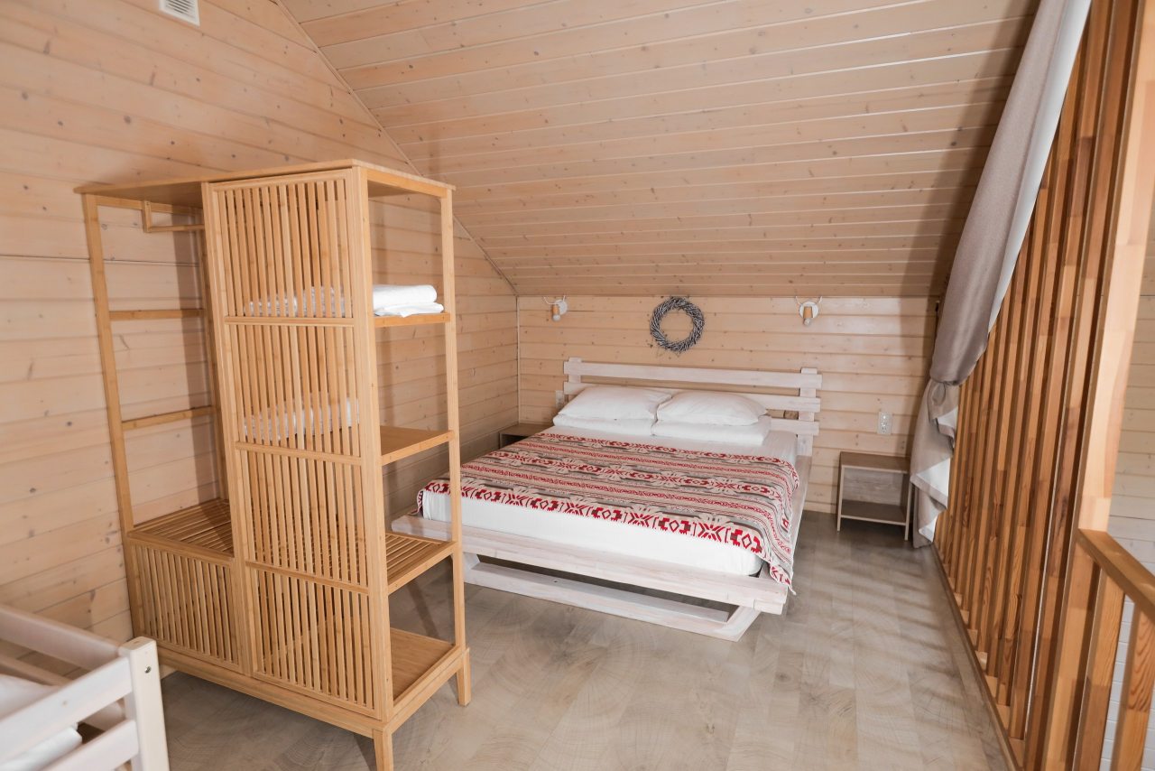 Коттедж (Дуплекс), Гостевой дом Шишка