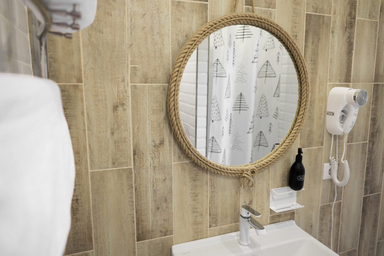 Коттедж (Дуплекс), Гостевой дом Шишка