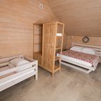 Коттедж (Дуплекс), Гостевой дом Шишка