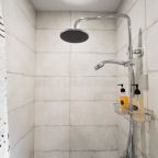 Коттедж (Дуплекс), Гостевой дом Шишка