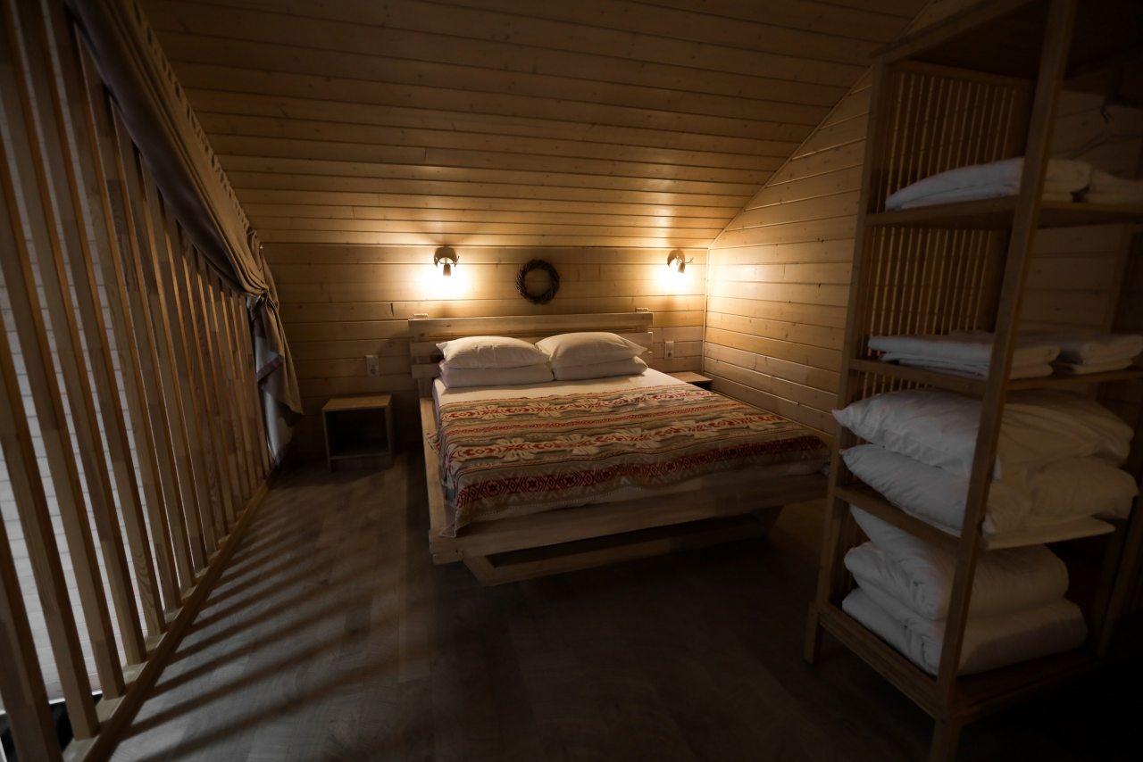 Коттедж (Дуплекс), Гостевой дом Шишка