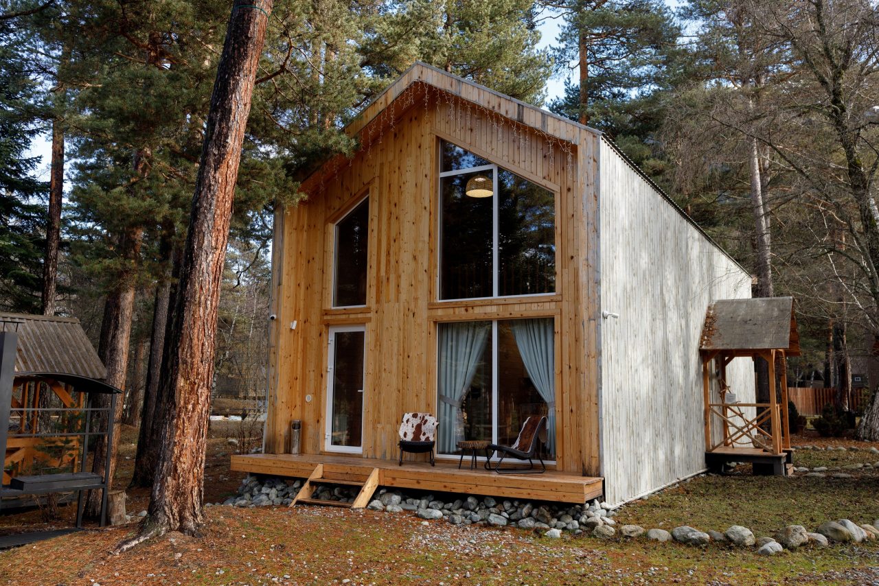 Коттедж (Дуплекс), Гостевой дом Шишка