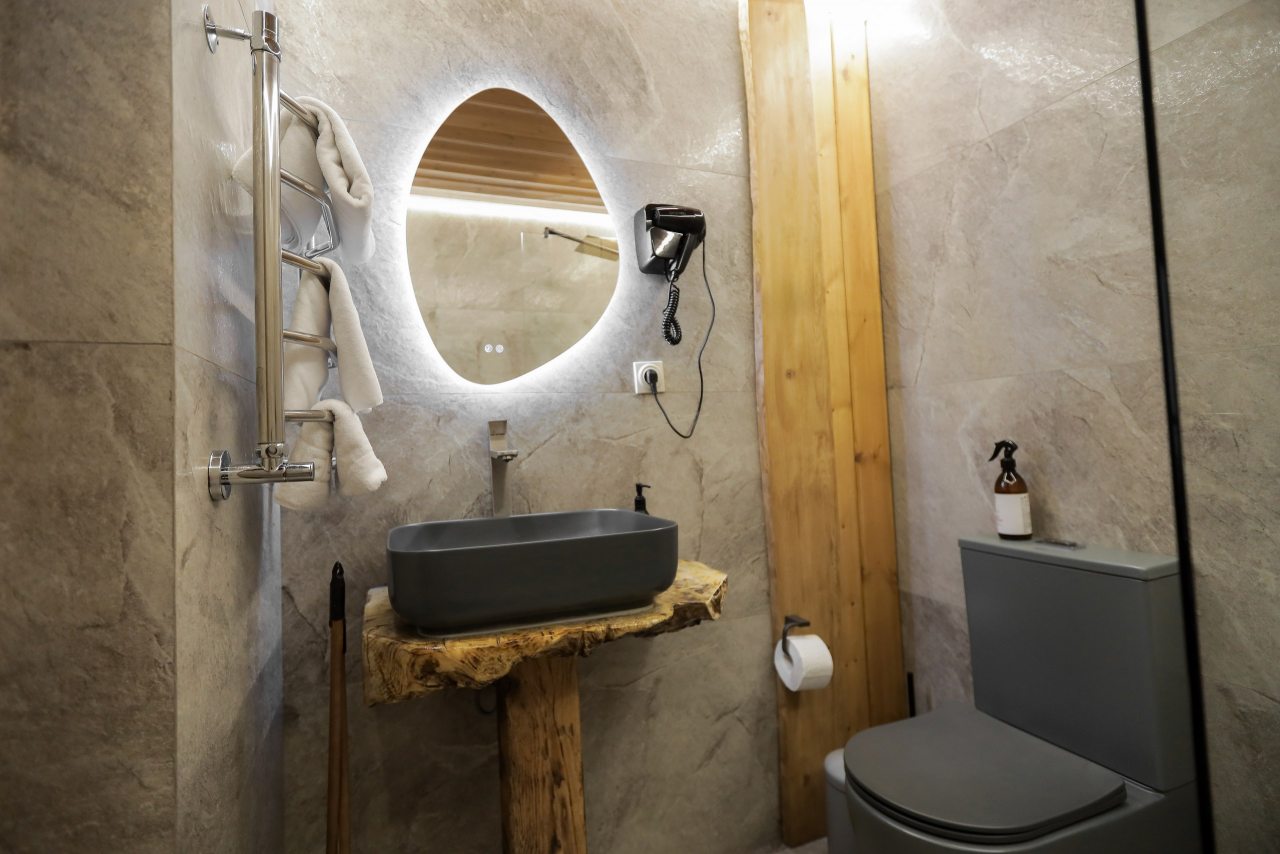 Бунгало (Лодж с уличным джакузи), Гостевой дом Шишка