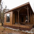 Бунгало (Лодж с уличным джакузи), Гостевой дом Шишка