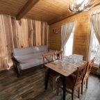 Бунгало (Лодж с уличным джакузи), Гостевой дом Шишка