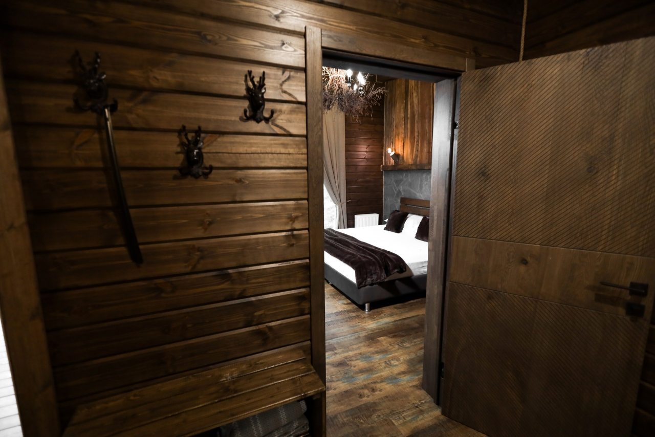 Бунгало (Лодж с уличным джакузи), Гостевой дом Шишка