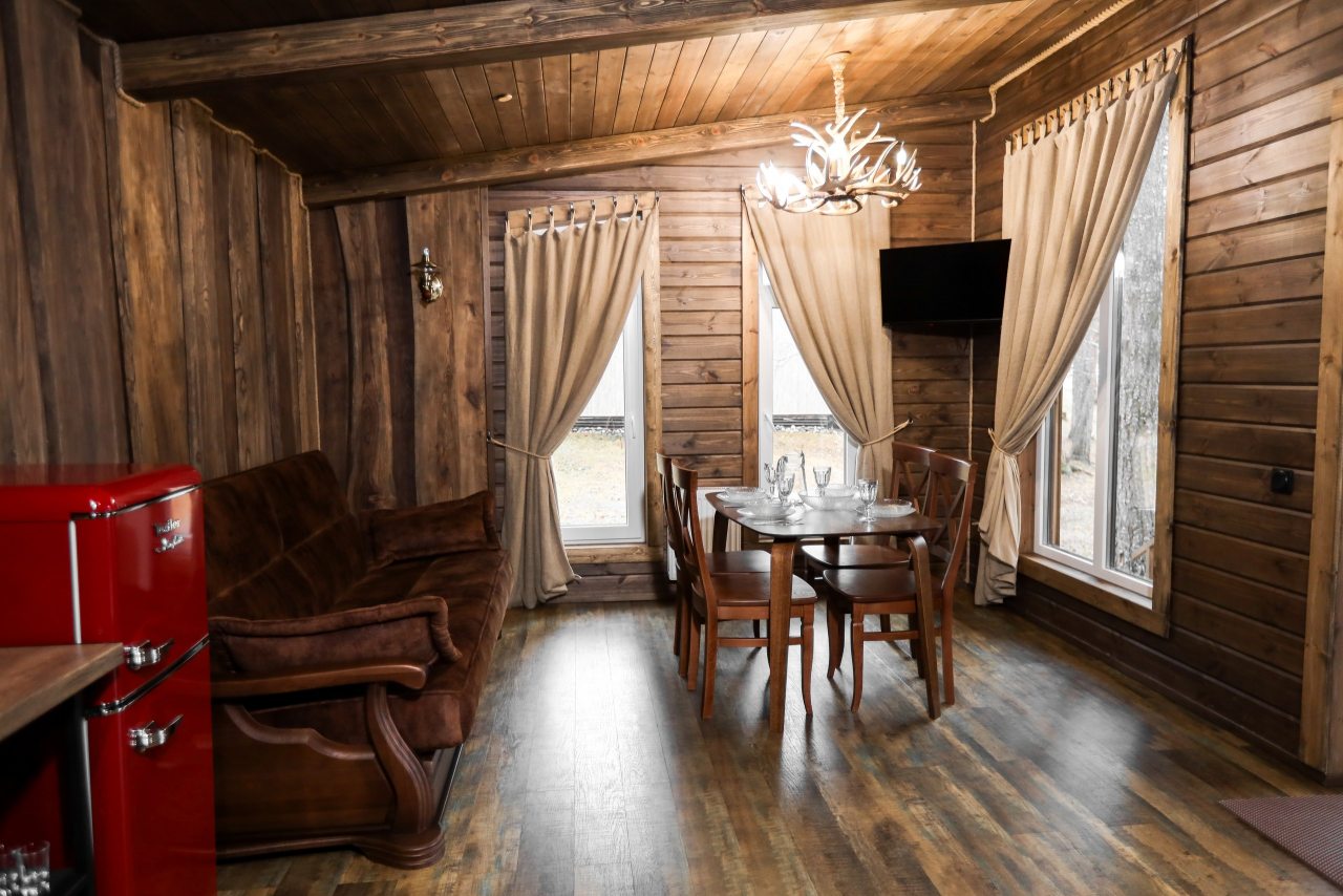 Бунгало (Лодж с уличным джакузи), Гостевой дом Шишка