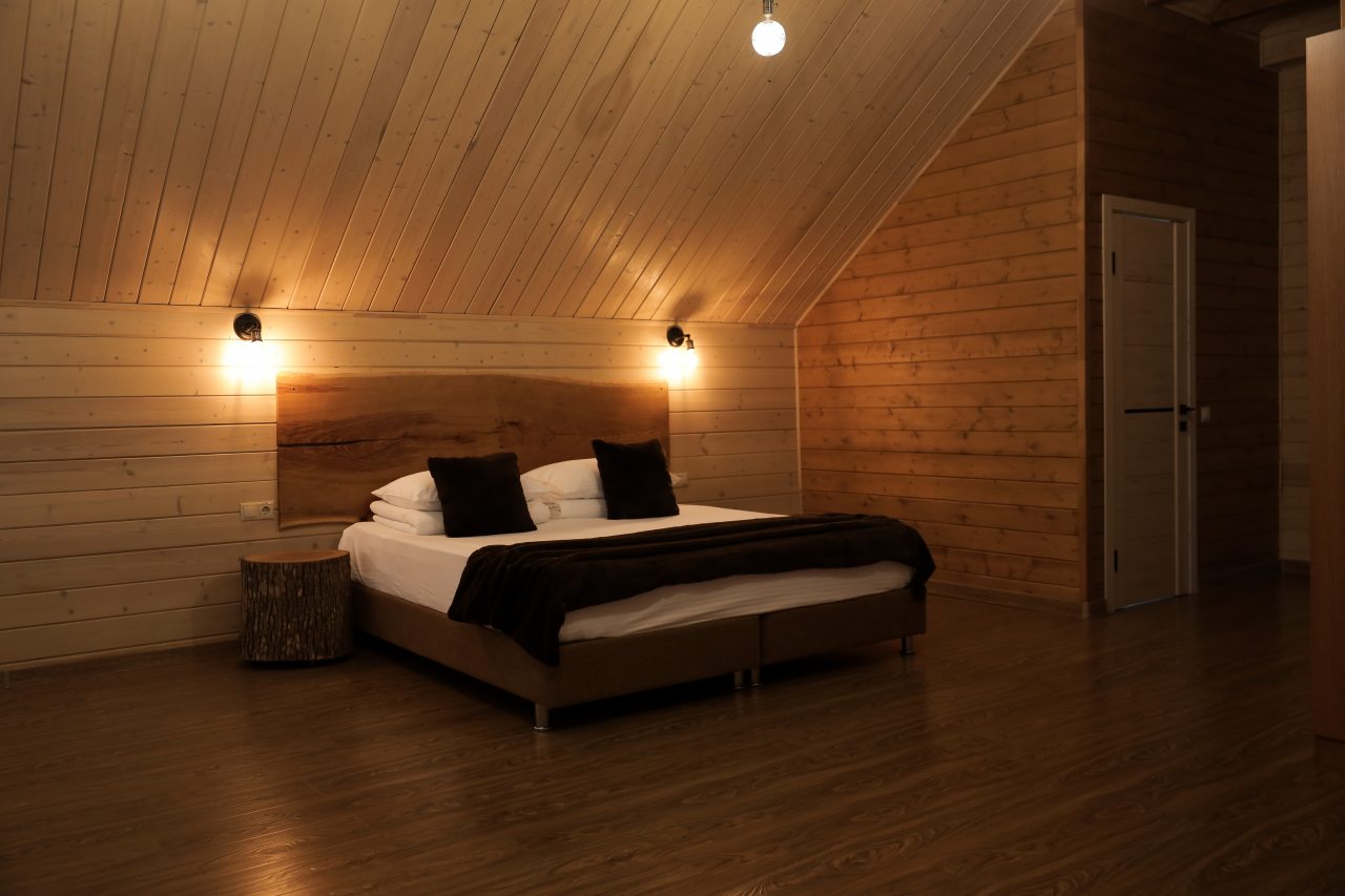 Дом (Три Хаус), Гостевой дом Шишка