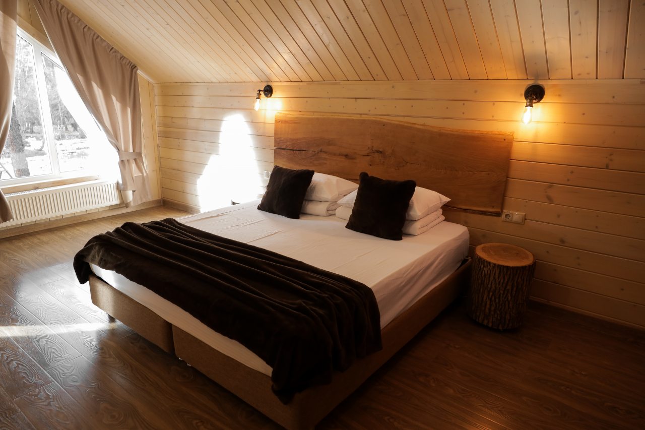 Дом (Три Хаус), Гостевой дом Шишка