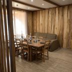 Дом (Три Хаус), Гостевой дом Шишка