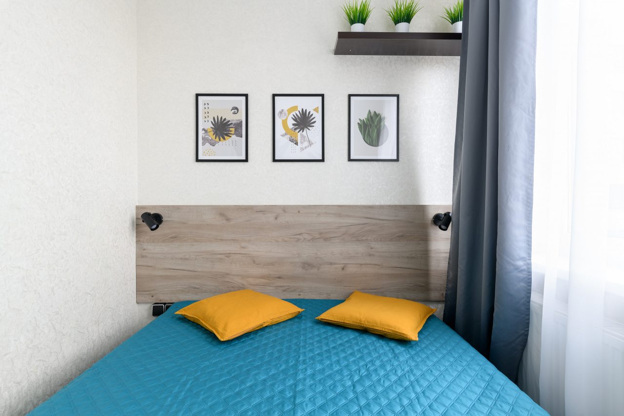 Двуспальная кровать