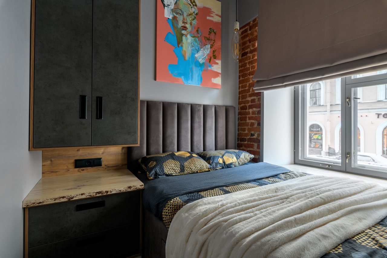 Двуспальная кровать