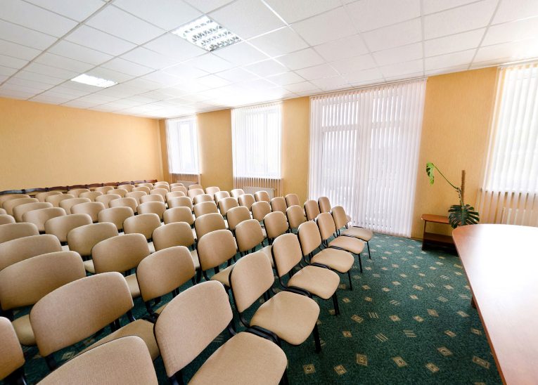 конференц-зал на 110 человек, для проведения корпоративных мероприятий (переговоры, съезды, семинары, тренинги), Пансионат Украина