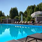 Летний бассейн, Отель Алтай Пэлас Шале