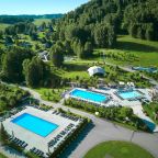 Летний бассейн, Отель Алтай Пэлас Шале