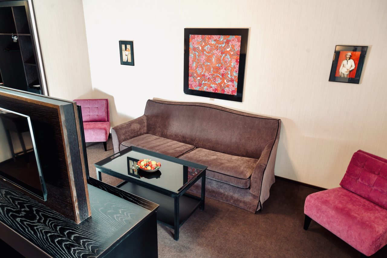 Номер (Джуниор сюит с двуспальной кроватью), Отель АЛТАЙ ПЭЛАС