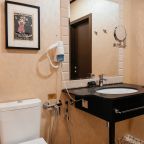 Номер (Джуниор сюит с двуспальной кроватью), Отель АЛТАЙ ПЭЛАС