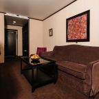 Номер (Джуниор сюит с двуспальной кроватью), Отель АЛТАЙ ПЭЛАС