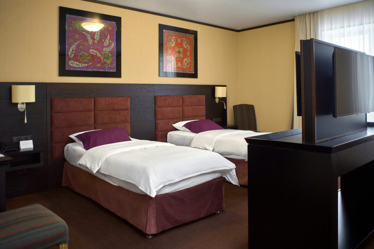 Номер (Джуниор сюит с двумя кроватями), Отель АЛТАЙ ПЭЛАС