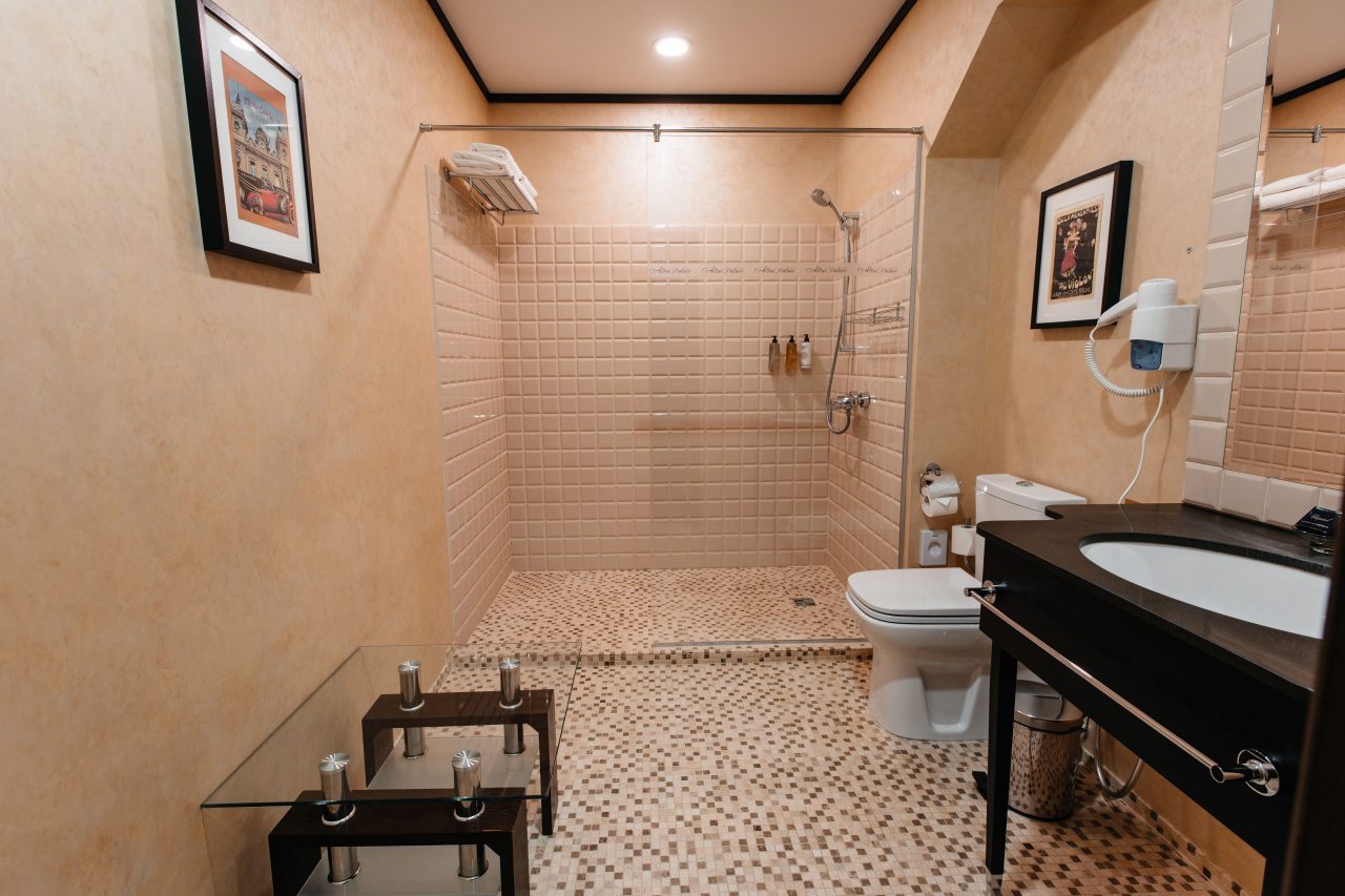 Номер (Джуниор сюит с двумя кроватями), Отель АЛТАЙ ПЭЛАС