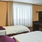 Номер (Джуниор сюит с двумя кроватями), Отель АЛТАЙ ПЭЛАС