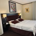 Люкс (Трехкомнатный с двумя спальнями), Отель АЛТАЙ ПЭЛАС