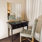 Люкс (Трехкомнатный с двумя спальнями), Отель АЛТАЙ ПЭЛАС