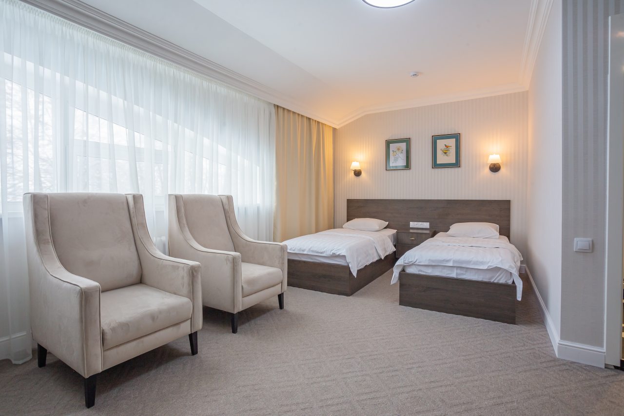 Двухместный (Улучшенный с двумя раздельными кроватями) отеля Москва, Владикавказ