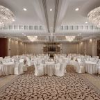 Разрешено проведение мероприятий, Hotel Continental