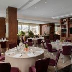 Разрешено проведение мероприятий, Hotel Continental
