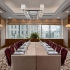 Разрешено проведение мероприятий, Hotel Continental