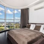 Апартаменты (№98, 1к, 14 этаж из 21), Апартаменты Crown39