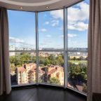 Апартаменты (№98, 1к, 14 этаж из 21), Апартаменты Crown39