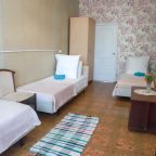 Трехместный (Однокомнатный номер эконом-класса площадью 17,7 кв. м.: 3 односпальные кровати шириной 0,9 м), Загородный отель Максрумс Дом отдыха у Плеса