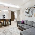 Апартаменты (Sky Suite 60-64 этаж Комфортный, высокий, душевный), Отель Sky Apartments