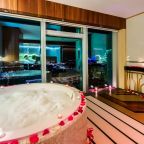 Студио (SKY SEX ROOM / 44 этаж / Нежный, Эротичный, Страстный), Отель Sky Apartments