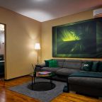 Апартаменты (Малыгина 90, кв.252), Апартаменты GOSH