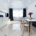 Апартаменты (Малыгина 90, кв.382), Апартаменты GOSH