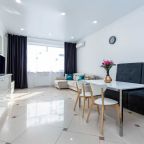 Апартаменты (Малыгина 90, кв.382), Апартаменты GOSH