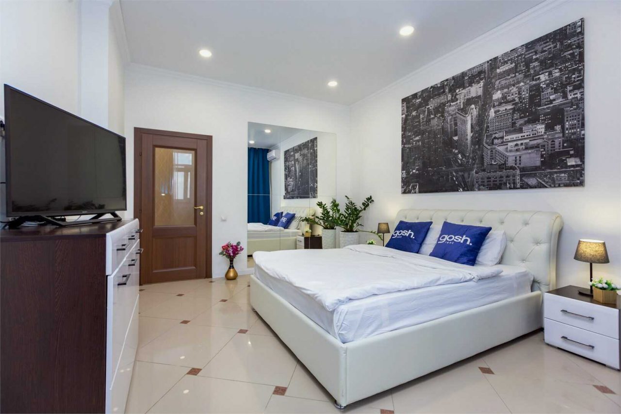 Апартаменты (Малыгина 90, кв.382), Апартаменты GOSH