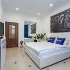 Апартаменты (Малыгина 90, кв.382), Апартаменты GOSH