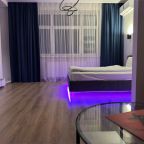 Апартаменты (Малыгина 90, кв.581), Апартаменты GOSH