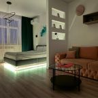 Апартаменты (Малыгина 90, кв.581), Апартаменты GOSH