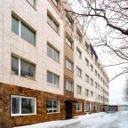 Своя ухоженная территория, Хостел Кольский 126