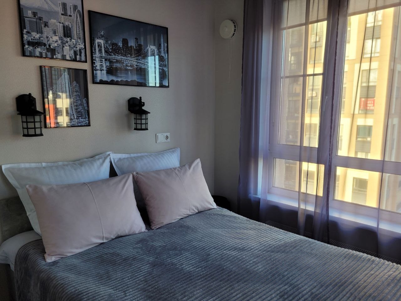 Апартаменты (Студия с тремя окнами), Апартаменты Города и страны