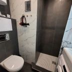 Апартаменты (Студия с тремя окнами), Апартаменты Города и страны