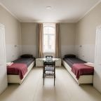 Четырехместный (Номер с четырьмя односпальными кроватями), 33 Отель